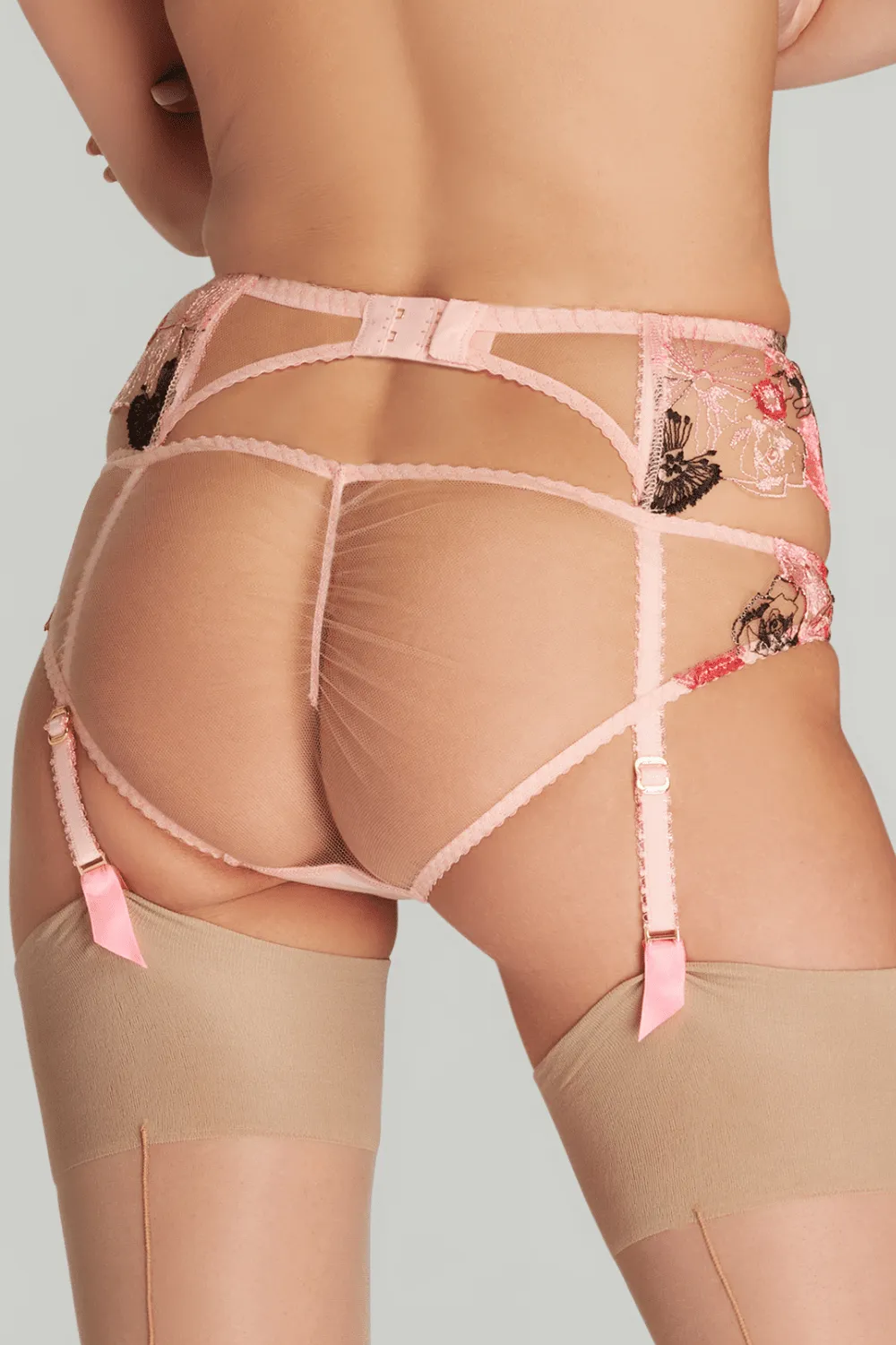 Zuri Suspender